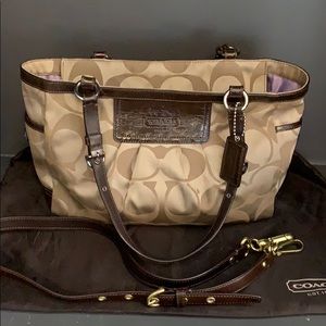 Coach Gallery Sateen Patent Leather Tote Bag
